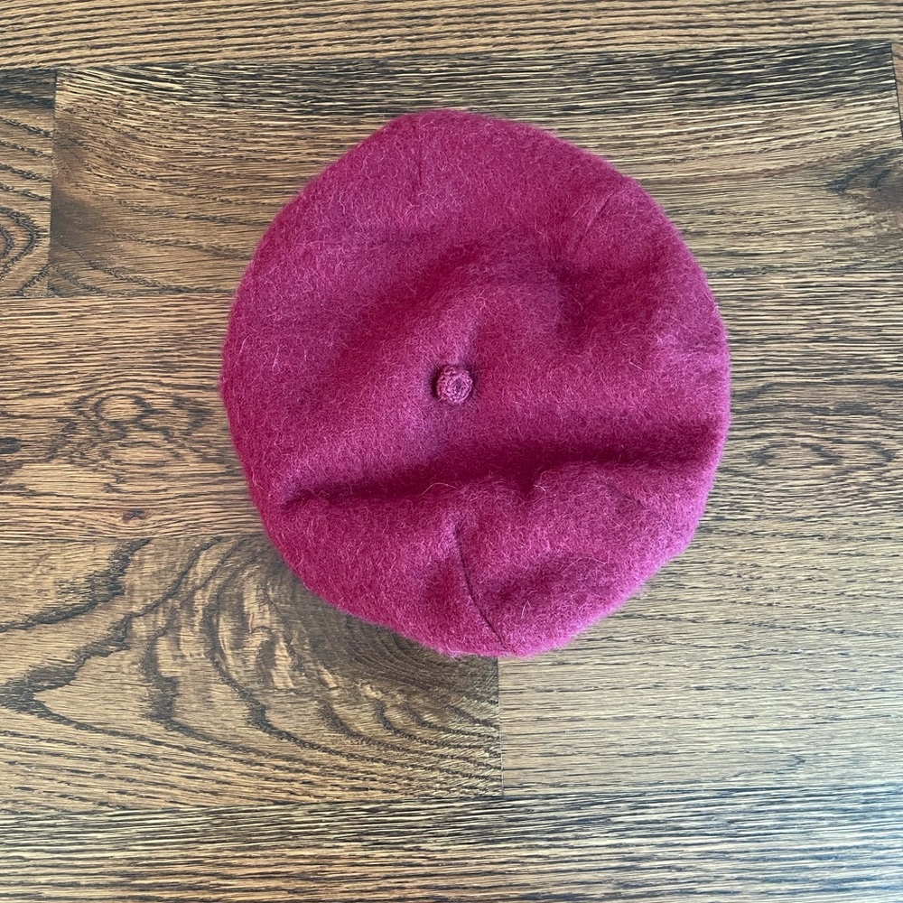 Beret hat
